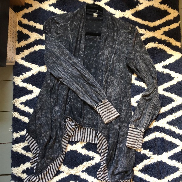 Grey sweater- light - Picture 2 of 2